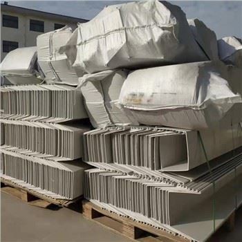 স্ট্রবেরি রোপণ ট্রফ